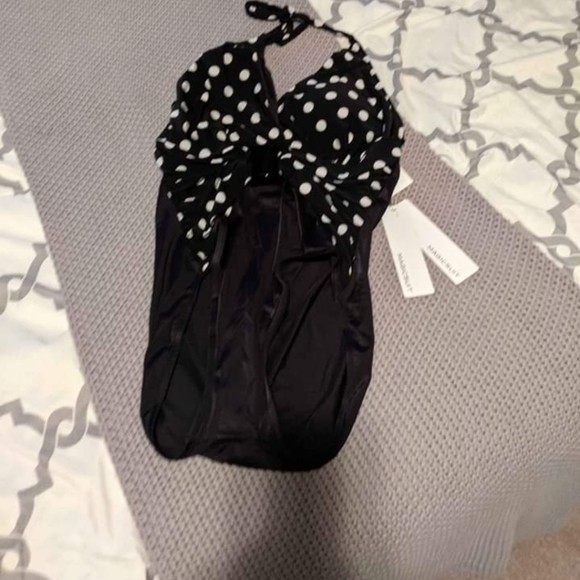 Magic Suit - Picture 2 of 4